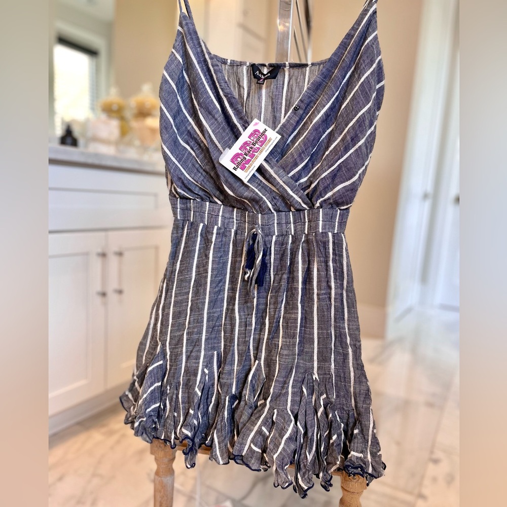 Aakaa Levi’s style dress